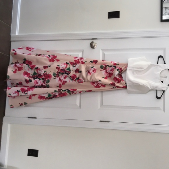 Beautiful 2 Piece Floral Prom Dress - Picture 2 of 8